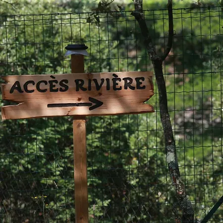 مكان تخييم Alivi Di A Restonica *